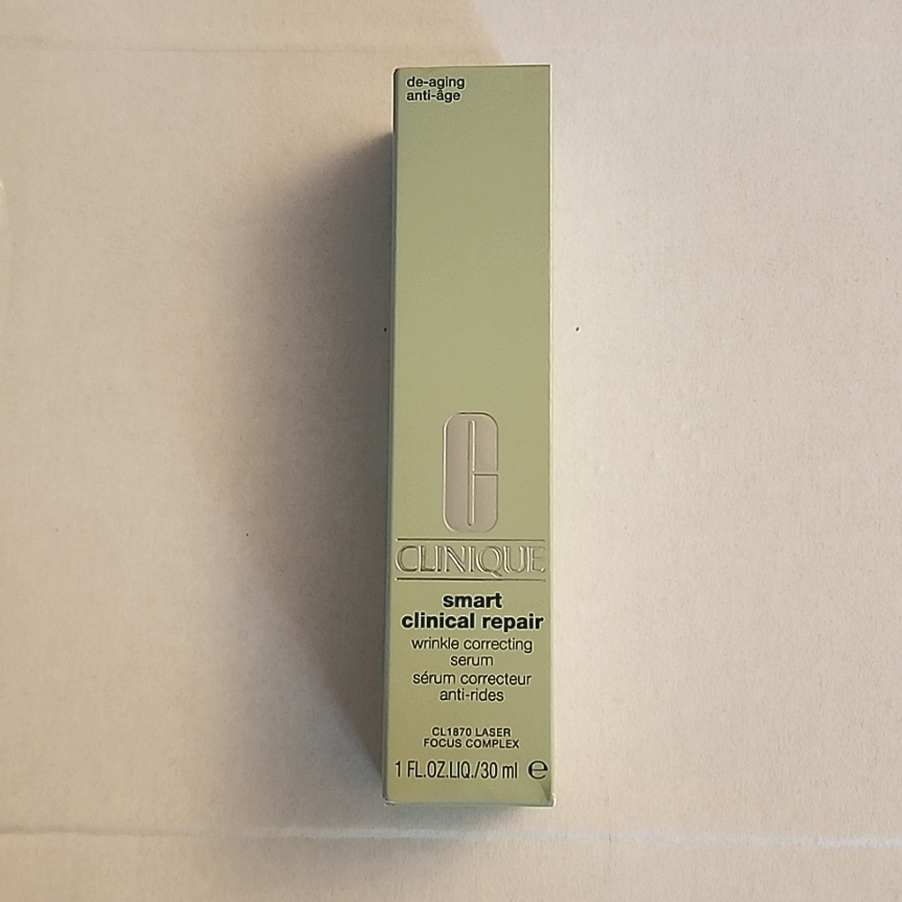 Brand new Clinique Smart Clinical Repair Wrinkle Correcting Serum 30ml